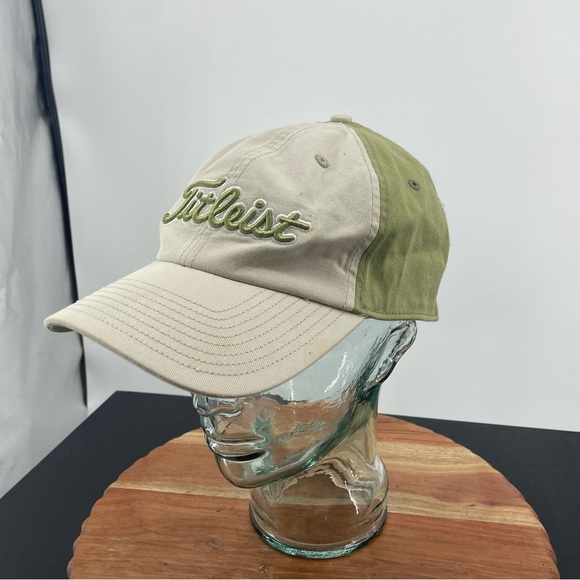 Titleist Golf Hat green Beige Size Large/XL Fitted Stretch L/XL - Picture 1 of 7